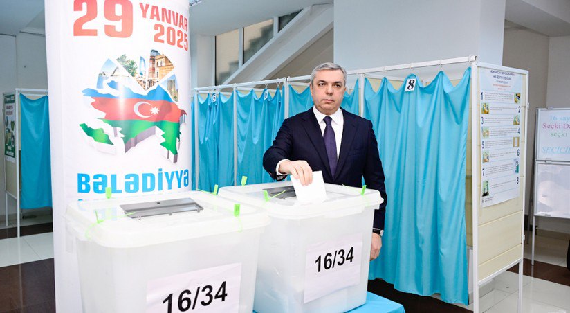Prezident Administrasiyasının rəhbəri səs verdi – FOTO Prezident Administrasiyasının rəhbəri səs verdi – FOTO