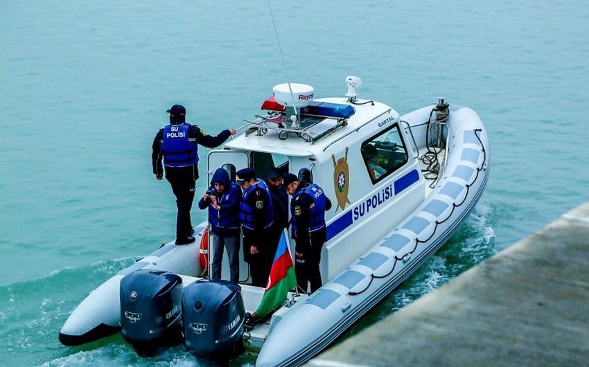 Su polisi qanunsuz balıq ovlayan şəxsi SAXLADI