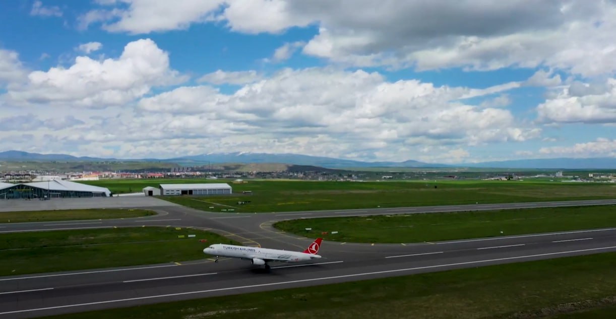 Türkiyə aeroportları bu proqramla təchiz edildi - YENİ TEXNOLOGİYA - VİDEO Türkiyə aeroportları bu proqramla təchiz edildi - YENİ TEXNOLOGİYA - VİDEO