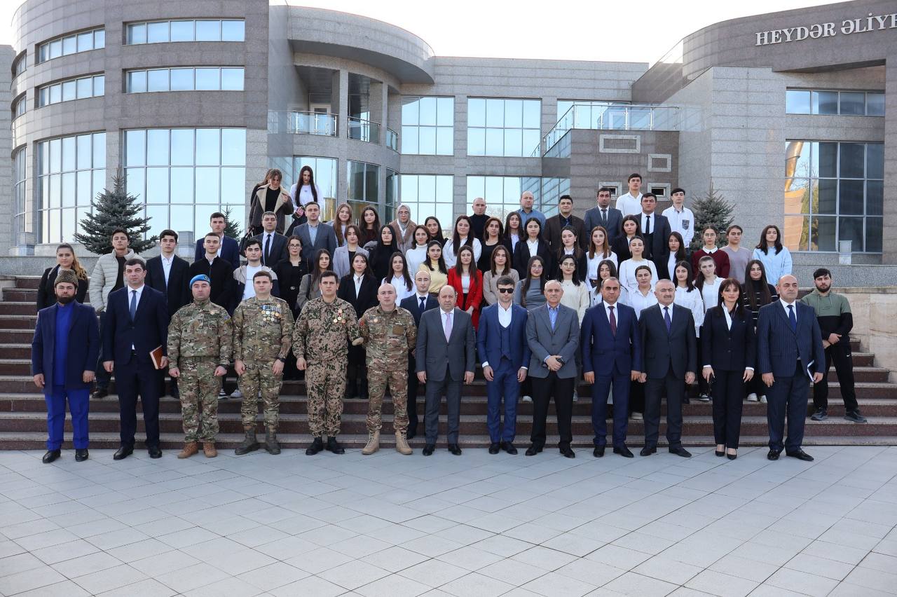 Qusarlı gənclərin məşğulluğunun təmin olunması ilə bağlı MÜZAKİRƏLƏR APARILDI - FOTO