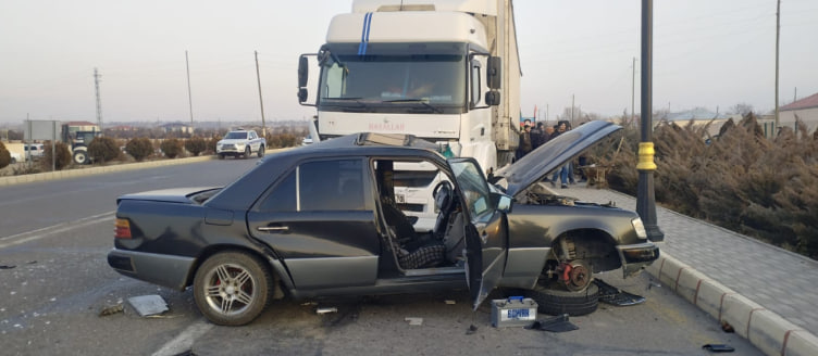 Kəngərli rayonunda yol qəzası baş verib, iki nəfər yaralanıb - FOTO