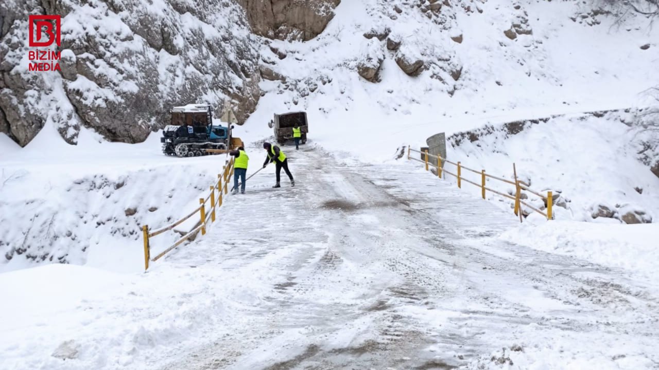 Quba-Xınalıq yolunu buz BAĞLAYIB – FOTO