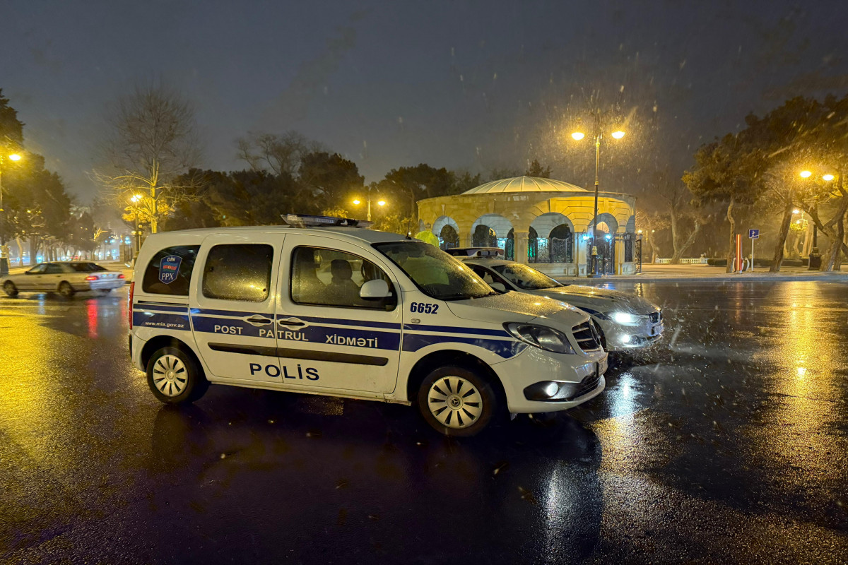 Polis hava şəraiti ilə əlaqədar gücləndirilmiş rejimdə XİDMƏT APARIR - FOTO