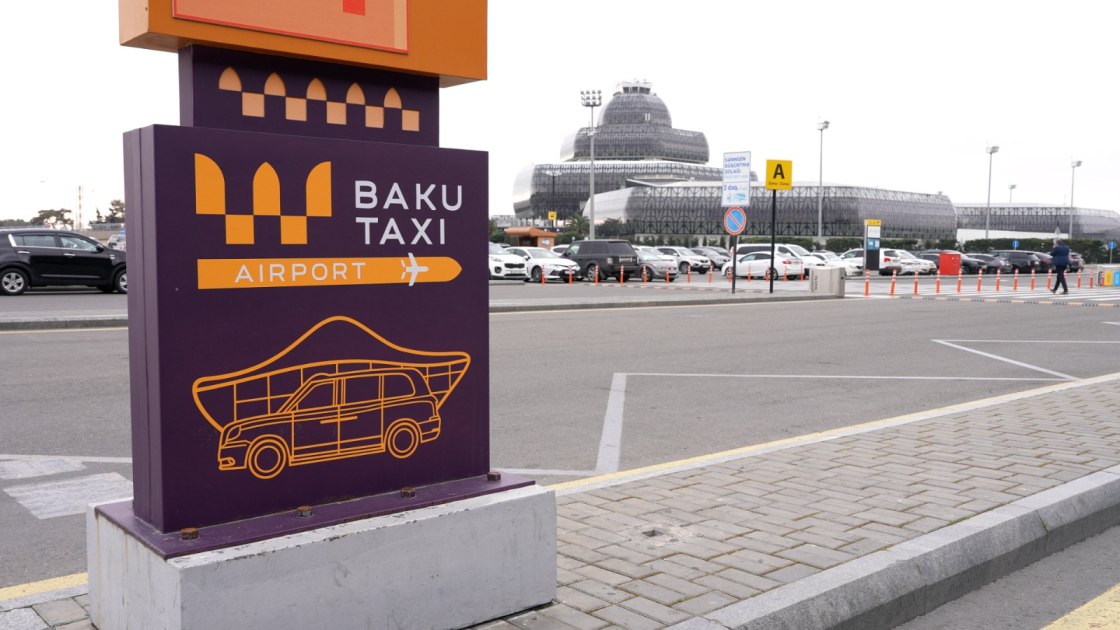 Aeroport ərazisində qanunsuz taksi fəaliyyəti göstərən şəxslər SAXLANILDI - FOTO