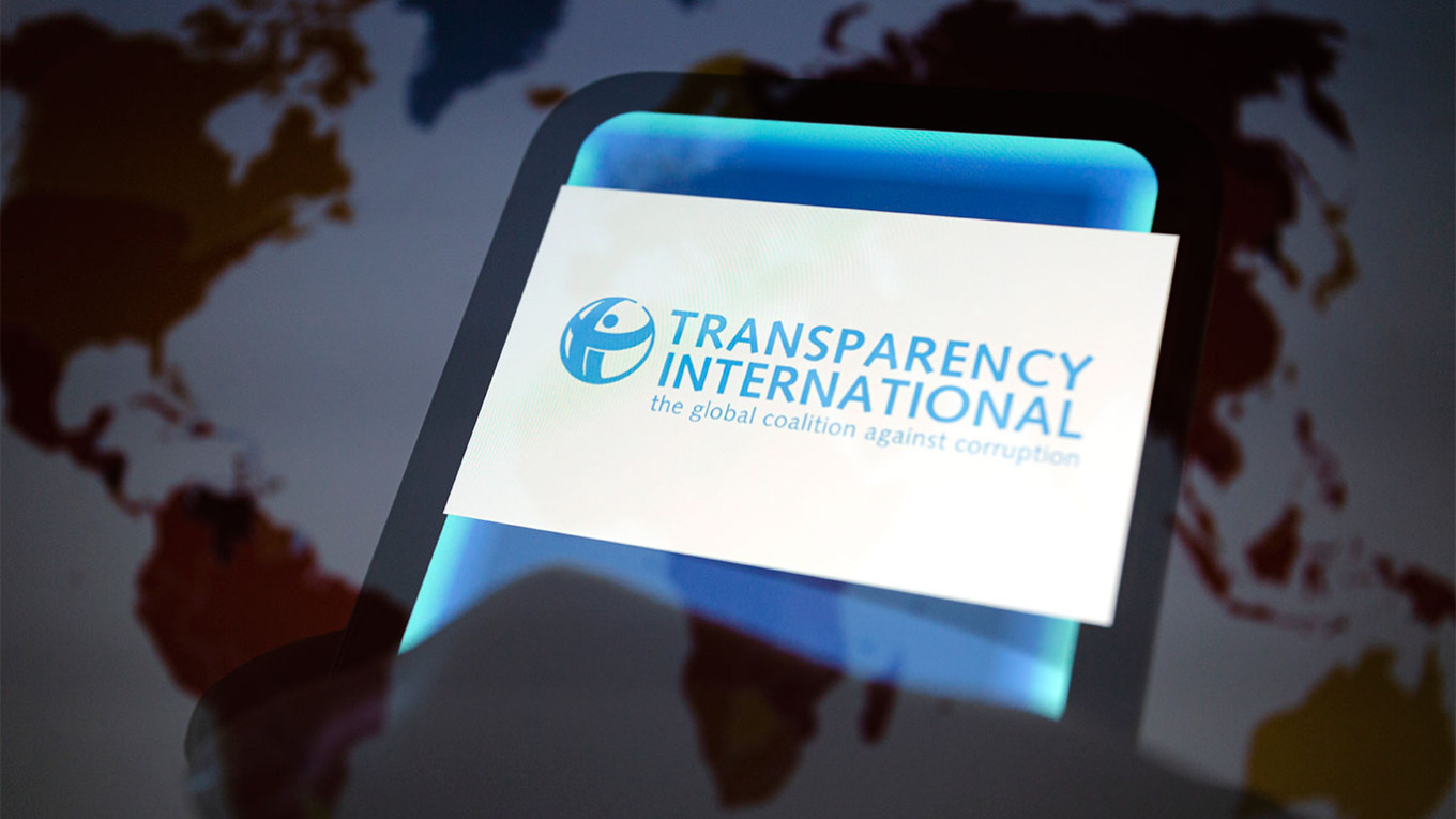 "Transparency International"ın Azərbaycan bölməsi fəaliyyətini DAYANDIRIR