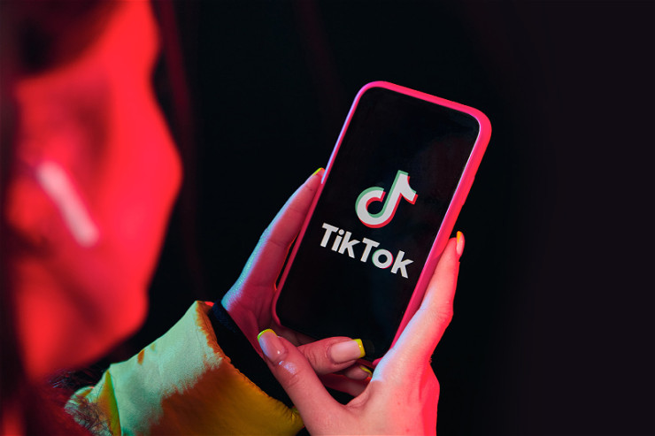 “TikTok”da YENİLİK - Bu şəxslərin girişi məhdudlaşdırılacaq