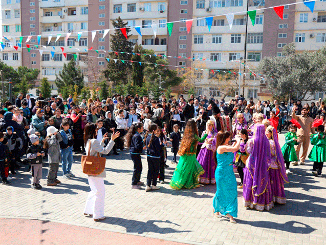 Bakının abad məhəllələrindəki Novruz şənlikləri – FOTO