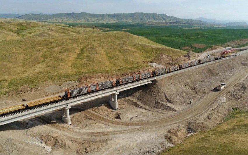 Horadiz-Ağbənd dəmir yolu xəttində ötən il görülmüş işlər AÇIQLANDI