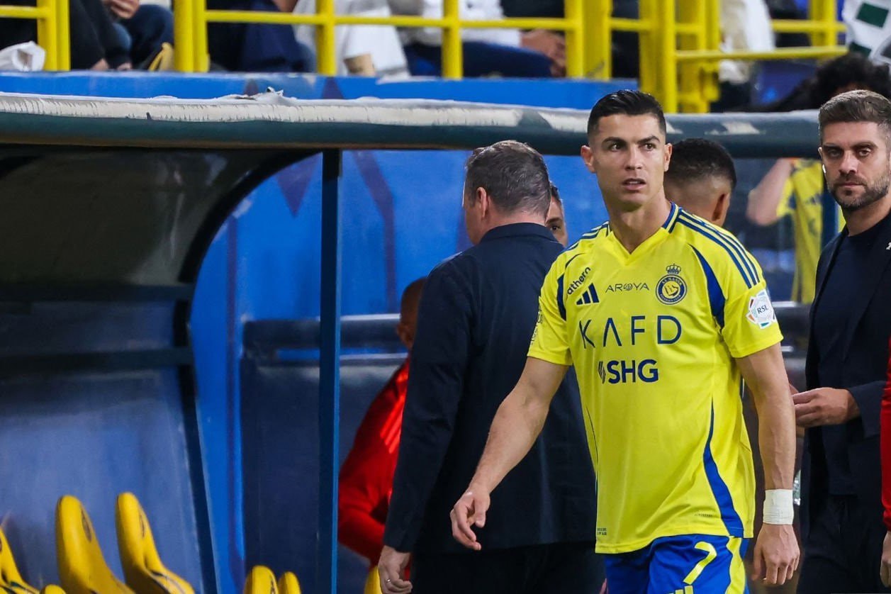 Ronaldo baş məşqçisindən narazıdır