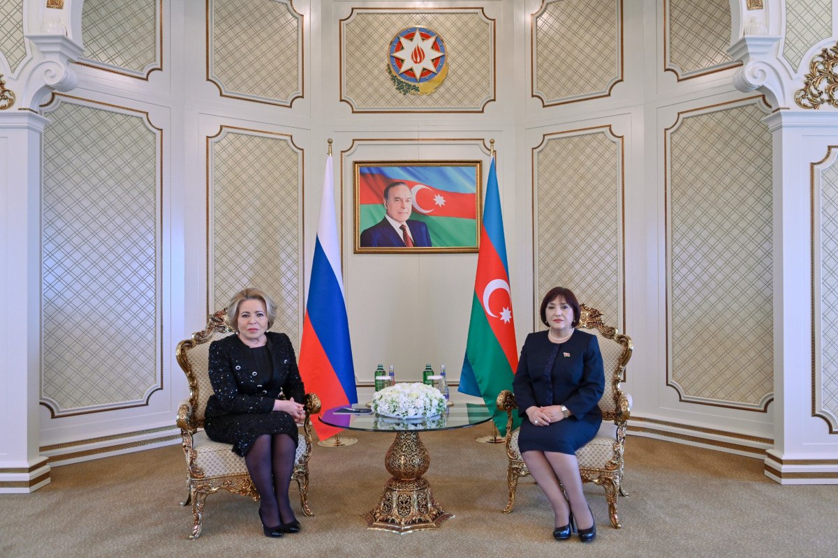 Matviyenko Sahibə Qafarovaya Rusiyanın "Dostluq" ordenini TƏQDİM ETDİ - FOTO