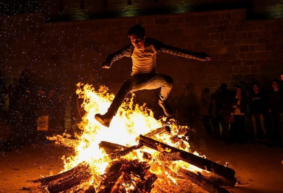 Bakıda tonqalda xəsarət alanların sayı AÇIQLANDI