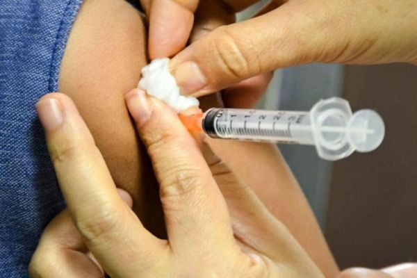 Qaxda evdə iynə vurulan qadın şoka düşərək VƏFAT ETDİ Qaxda evdə iynə vurulan qadın şoka düşərək VƏFAT ETDİ