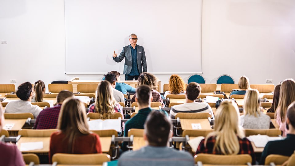 Universitetlərlə bağlı YENİLİK – Şirkətlərin sifarişi ilə kadr HAZIRLANACAQ?