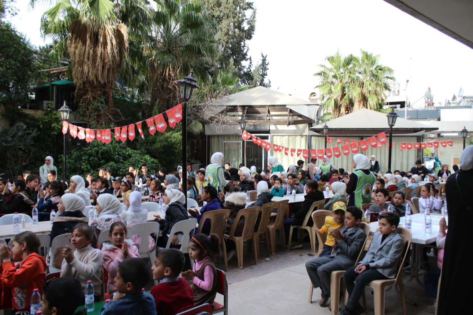 Azərbaycanın Suriyadakı səfirliyi Dəməşqdə kimsəsiz uşaqlar üçün iftar süfrələri təşkil etdi – FOTO