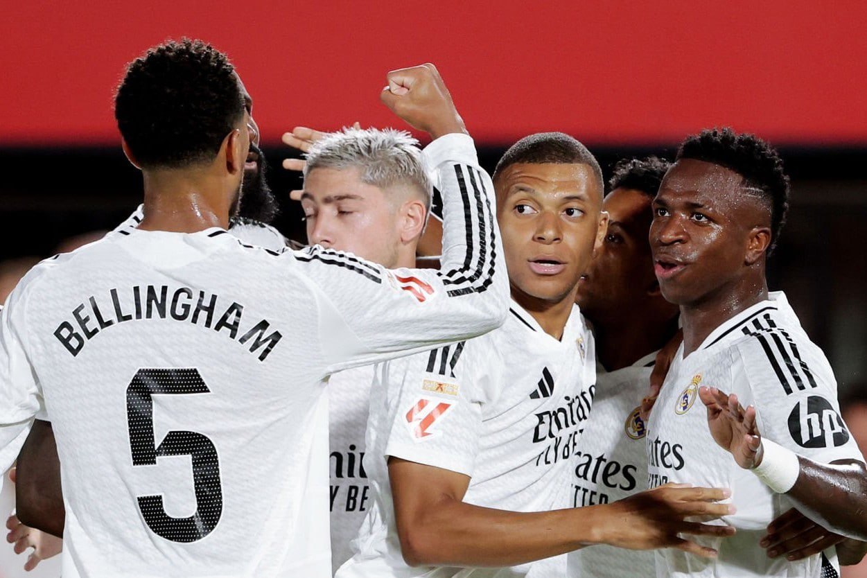 Dünyanın ən bahalı futbolçularının rəmzi yığması açıqlandı Dünyanın ən bahalı futbolçularının rəmzi yığması açıqlandı
