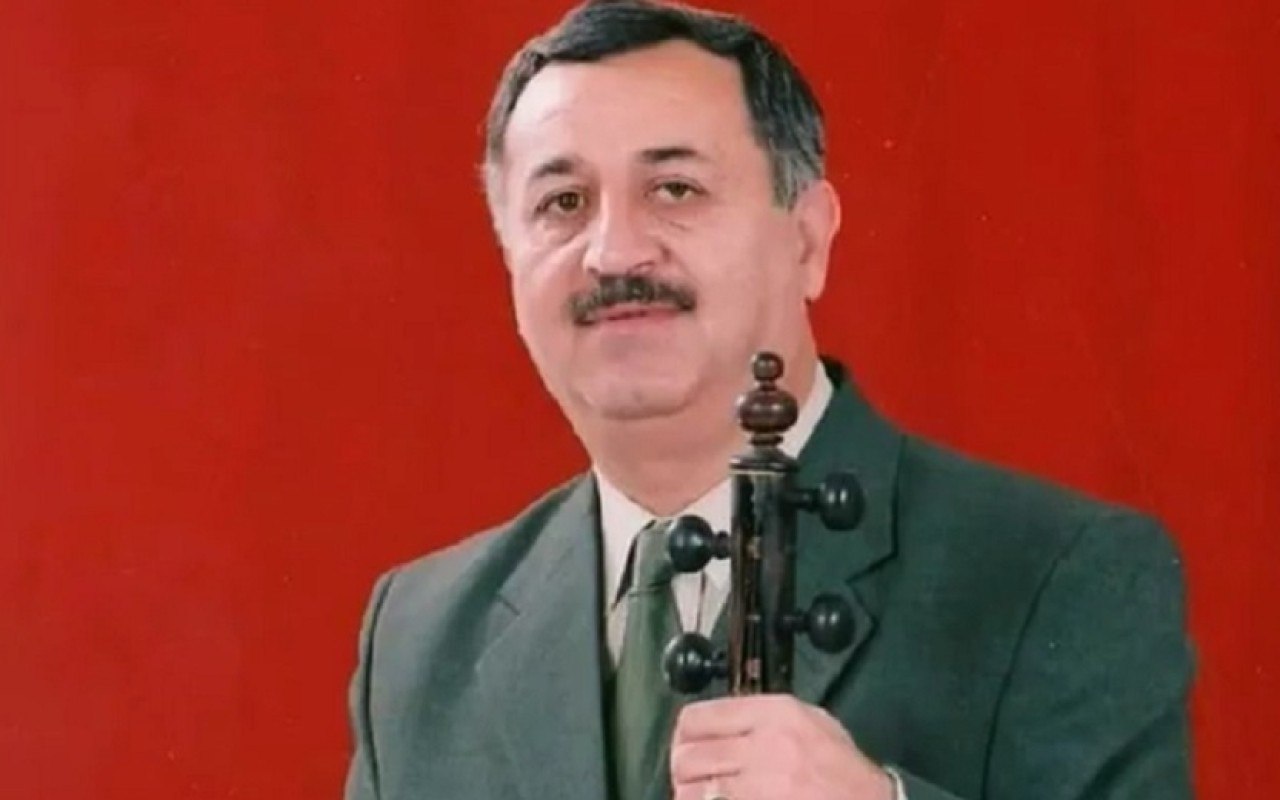 "Atam göz görə-görə ölür" - Xalq artistinin qızı "Atam göz görə-görə ölür" - Xalq artistinin qızı