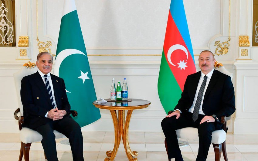 Şahbaz Şərifdən İlham Əliyevə: “Sizi İslamabadda görməyə böyük ümid bəsləyirəm” Şahbaz Şərifdən İlham Əliyevə: “Sizi İslamabadda görməyə böyük ümid bəsləyirəm”
