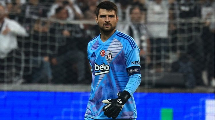 "Beşiktaş”ın qapıçısı Rusiya klubuna KEÇİR "Beşiktaş”ın qapıçısı Rusiya klubuna KEÇİR