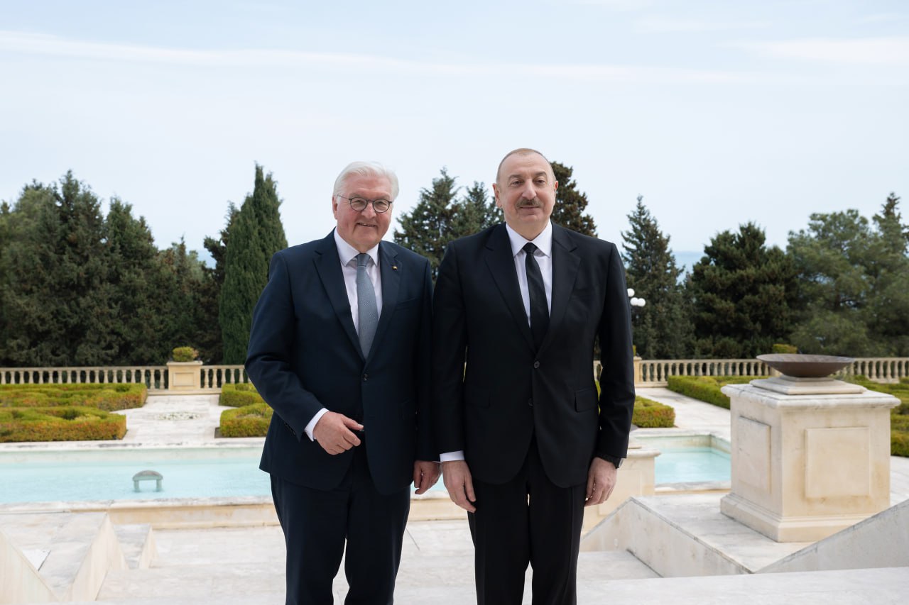 İlham Əliyev almaniyalı həmkarı ilə Heydər Əliyev Mərkəzində təşkil olunmuş konsertdə İŞTİRAK ETDİ