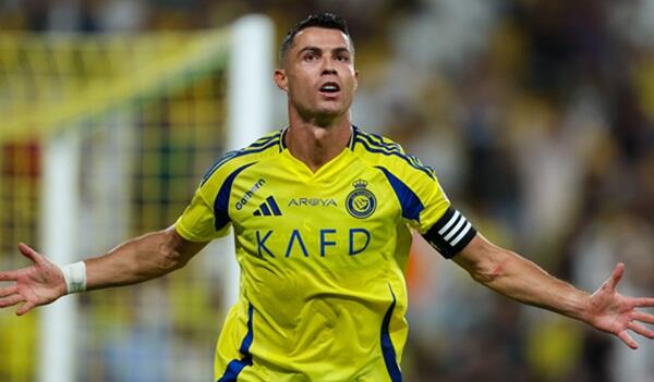 Ronaldo 930-cu qolunu vurdu Ronaldo 930-cu qolunu vurdu
