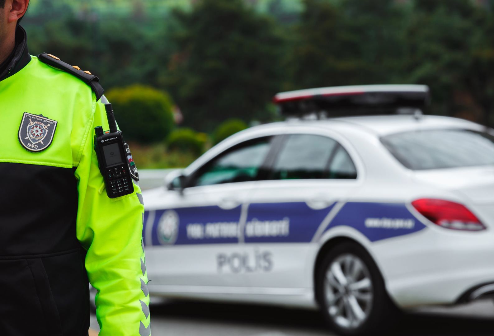 Yol polisi sürücülərə müraciət etdi Yol polisi sürücülərə müraciət etdi