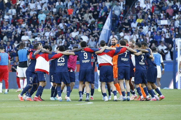 PSJ növbəti dəfə Fransa çempionu oldu