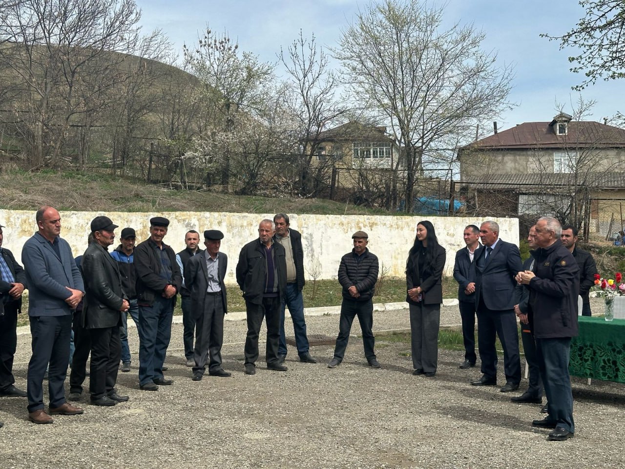 Ləzə kəndində qəzalı körpü yenilənəcək - FOTO Ləzə kəndində qəzalı körpü yenilənəcək - FOTO