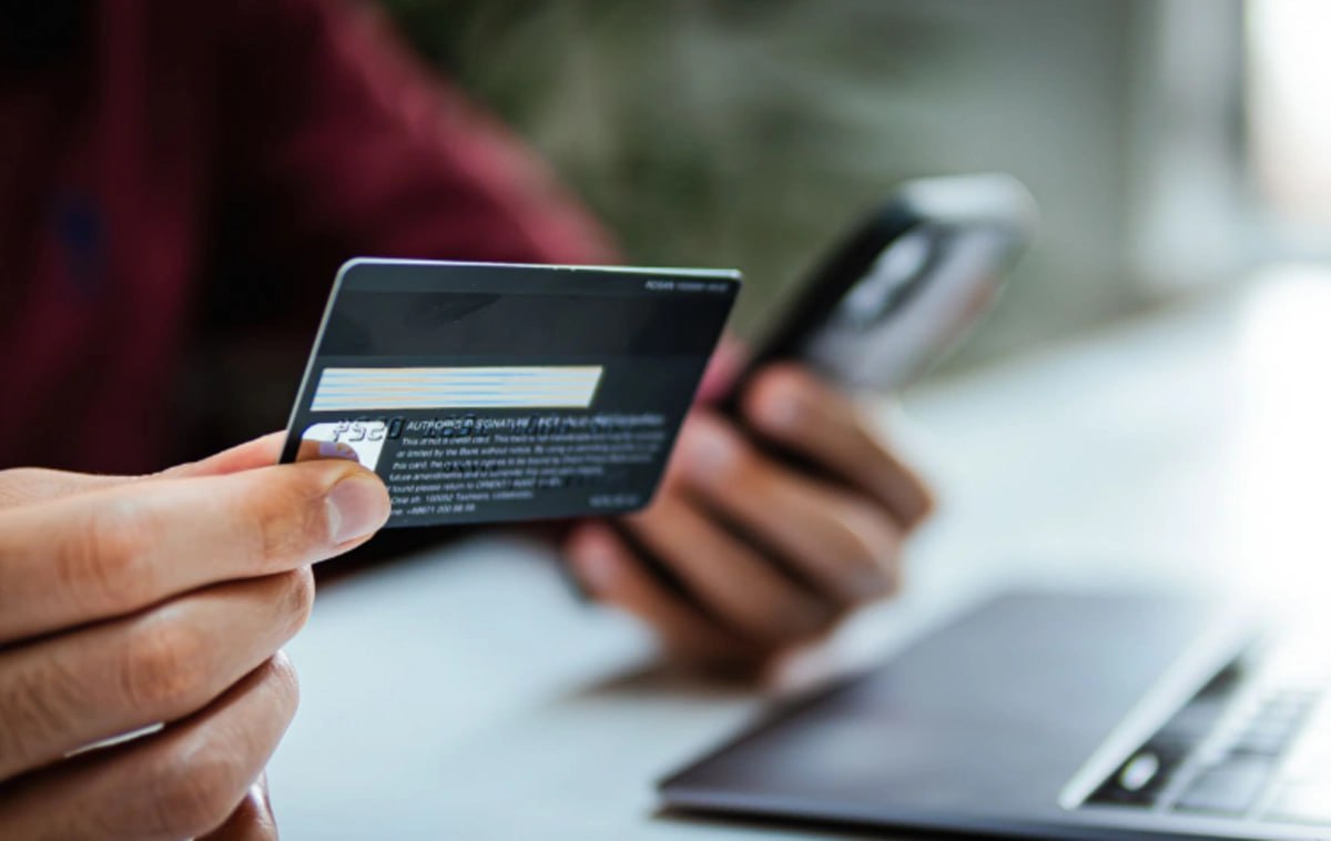 Bank telefon vasitəsilə hansısa məlumatı vətəndaşdan istəyə bilər? – VİDEO Bank telefon vasitəsilə hansısa məlumatı vətəndaşdan istəyə bilər? – VİDEO
