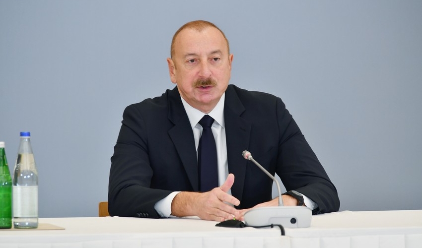 Azərbaycan Prezidenti: “Bu o demək deyil ki, Ermənistanla dərhal dost olacağıq” Azərbaycan Prezidenti: “Bu o demək deyil ki, Ermənistanla dərhal dost olacağıq”