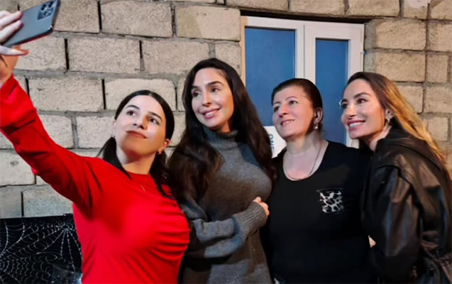 Leyla və Arzu Əliyevalar Qəbələdə - FOTO Leyla və Arzu Əliyevalar Qəbələdə - FOTO