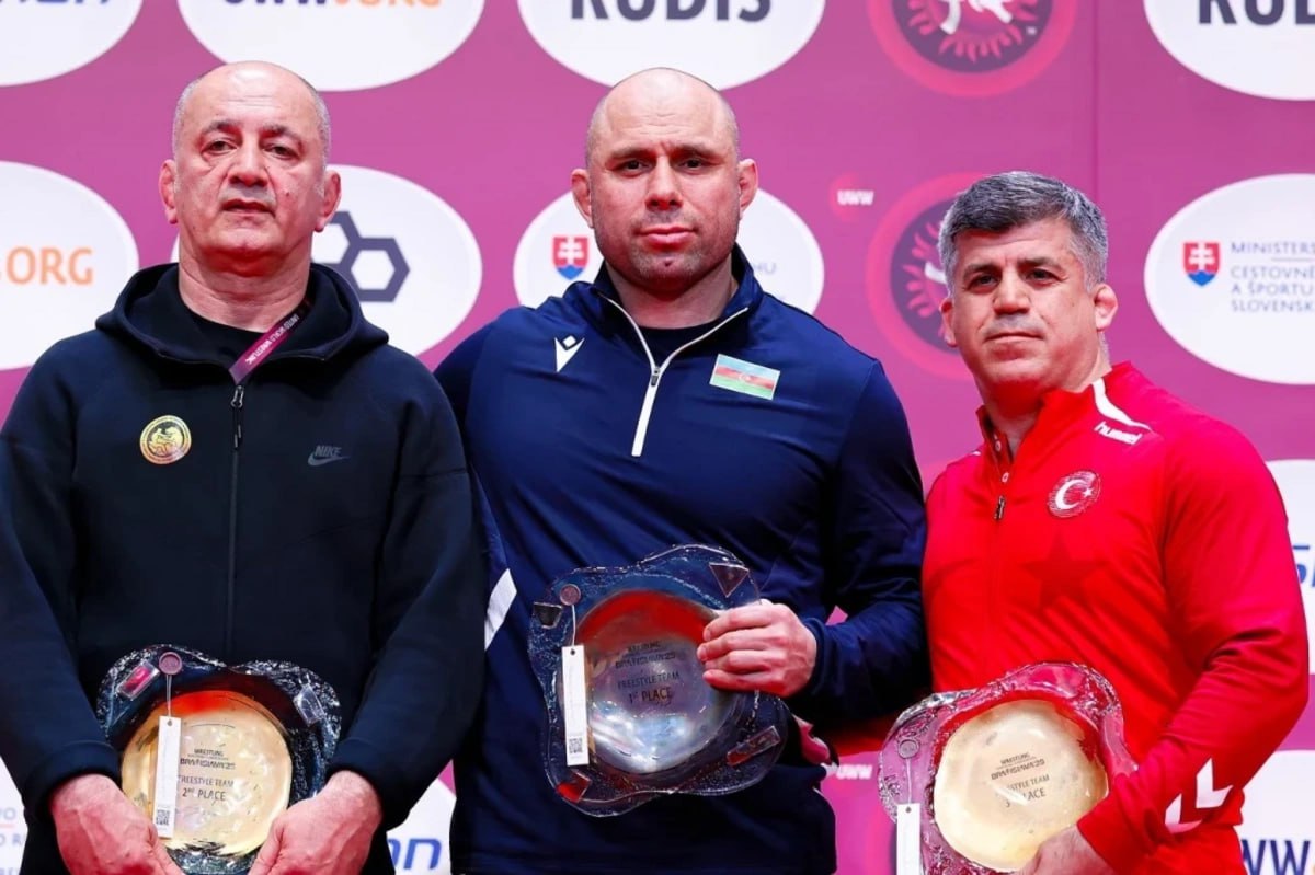 Sərbəst güləş üzrə Azərbaycan millisi AVROPA ÇEMPİONU oldu Sərbəst güləş üzrə Azərbaycan millisi AVROPA ÇEMPİONU oldu