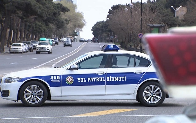 Sürücülük hüququ olmadan avtomobil idarə etdi, narkotik aludəçisi olduğu ÜZƏ ÇIXDI – VİDEO