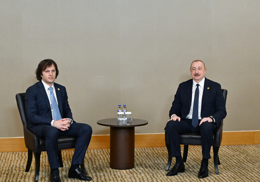 İlham Əliyev Antalyada Gürcüstanın Baş nazirini qəbul etdi - FOTO/VİDEO İlham Əliyev Antalyada Gürcüstanın Baş nazirini qəbul etdi - FOTO/VİDEO