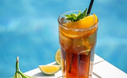 Bu içkinin qəbulundan sonra kafe və barlarda İNSİDENT YARANIR