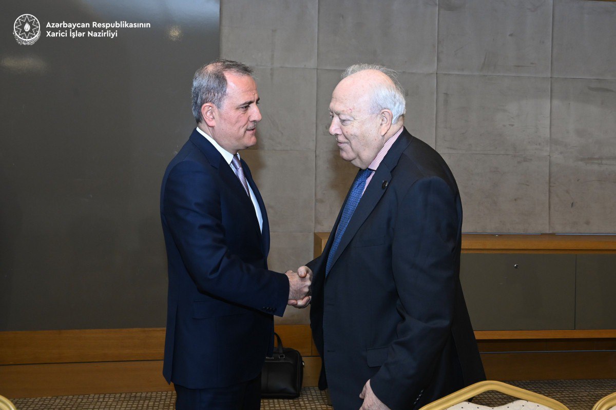 Ceyhun Bayramov BMT rəsmisini Ermənistanla sülh prosesi barədə məlumatlandırdı - FOTO