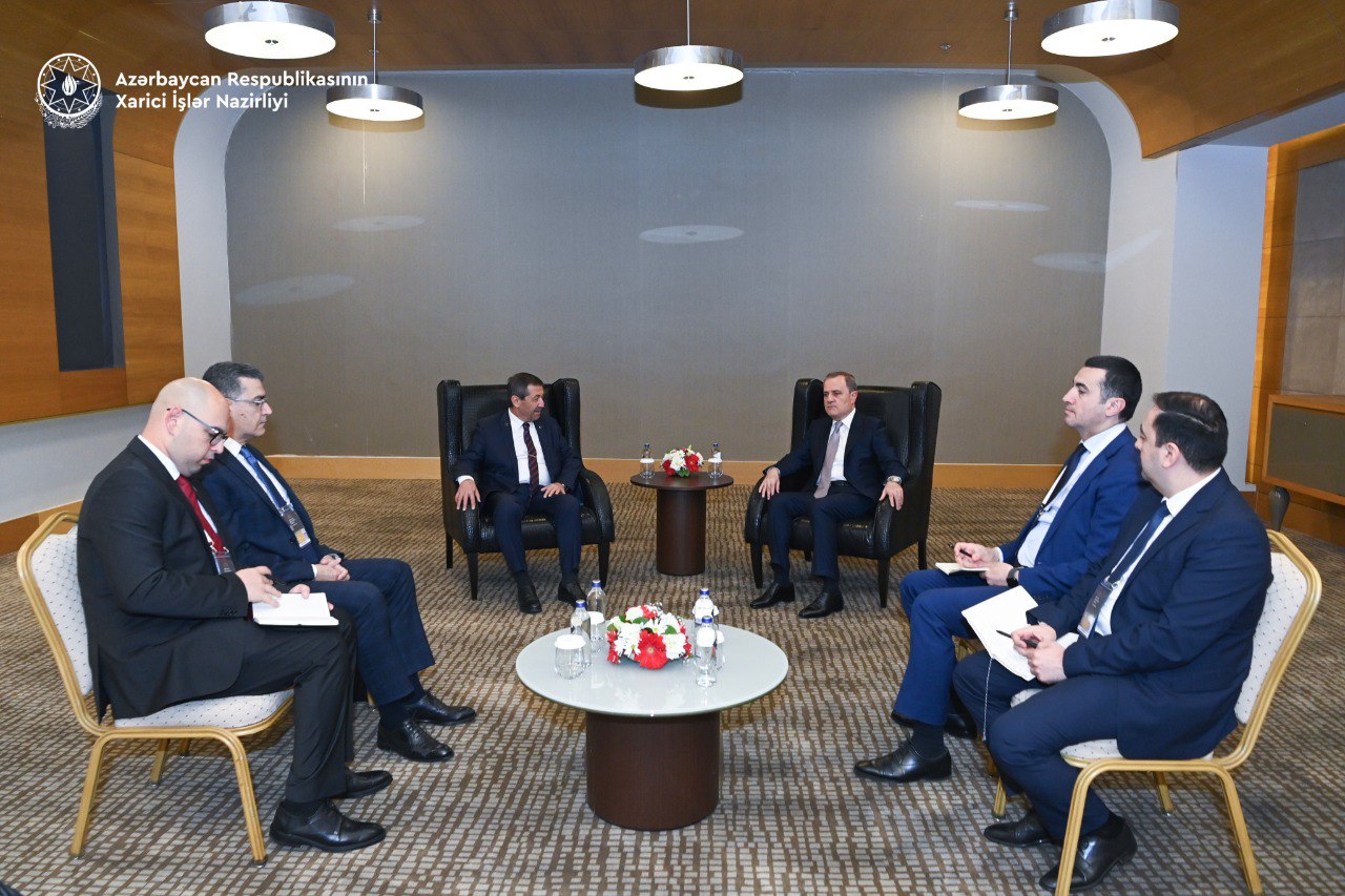 Ceyhun Bayramov Şimali Kiprdən olan həmkarı ilə regional təhlükəsizliyi müzakirə etdi - FOTO