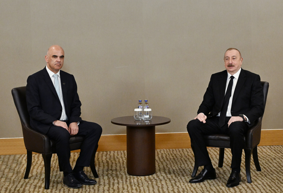 İlham Əliyev Antalyada Alen Berse ilə GÖRÜŞDÜ İlham Əliyev Antalyada Alen Berse ilə GÖRÜŞDÜ