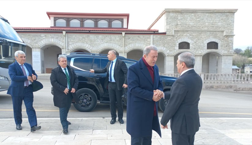 Türkiyəli deputatlar Şuşaya gəldi - FOTO Türkiyəli deputatlar Şuşaya gəldi - FOTO