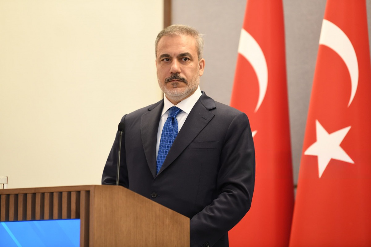 “İlham Əliyev Suriyanın yenidənqurulmasında Türkiyə ilə məsləhətləşmələr aparır” - Hakan Fidan
