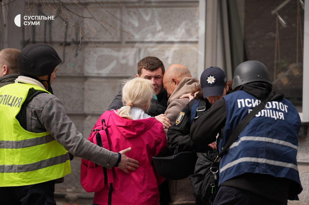 Ruslar Ukraynaya kütləvi raket hücumu ediblər, 32 nəfər HƏLAK OLUB - FOTO Ruslar Ukraynaya kütləvi raket hücumu ediblər, 32 nəfər HƏLAK OLUB - FOTO