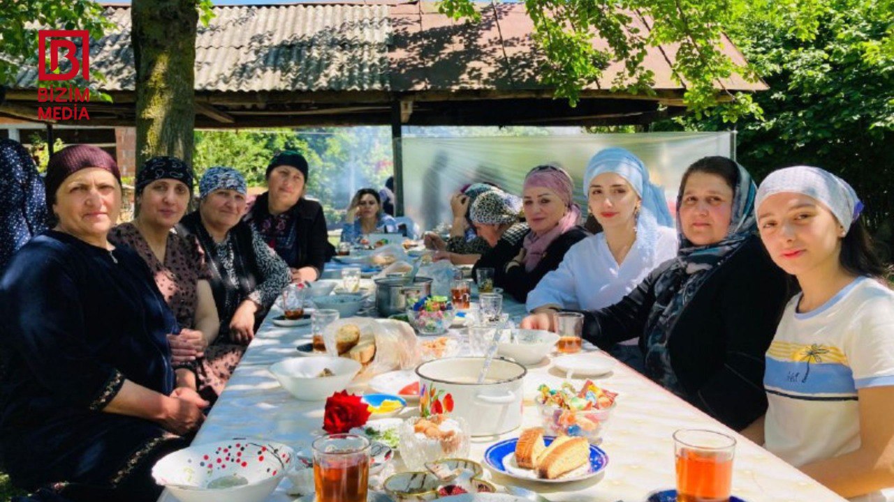 Bu bayramda yemək qaba 7 dəfə ÇƏKİLİR – FOTO