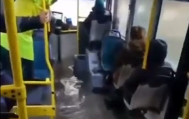 Bakıda avtobusları su basdı – VİDEO