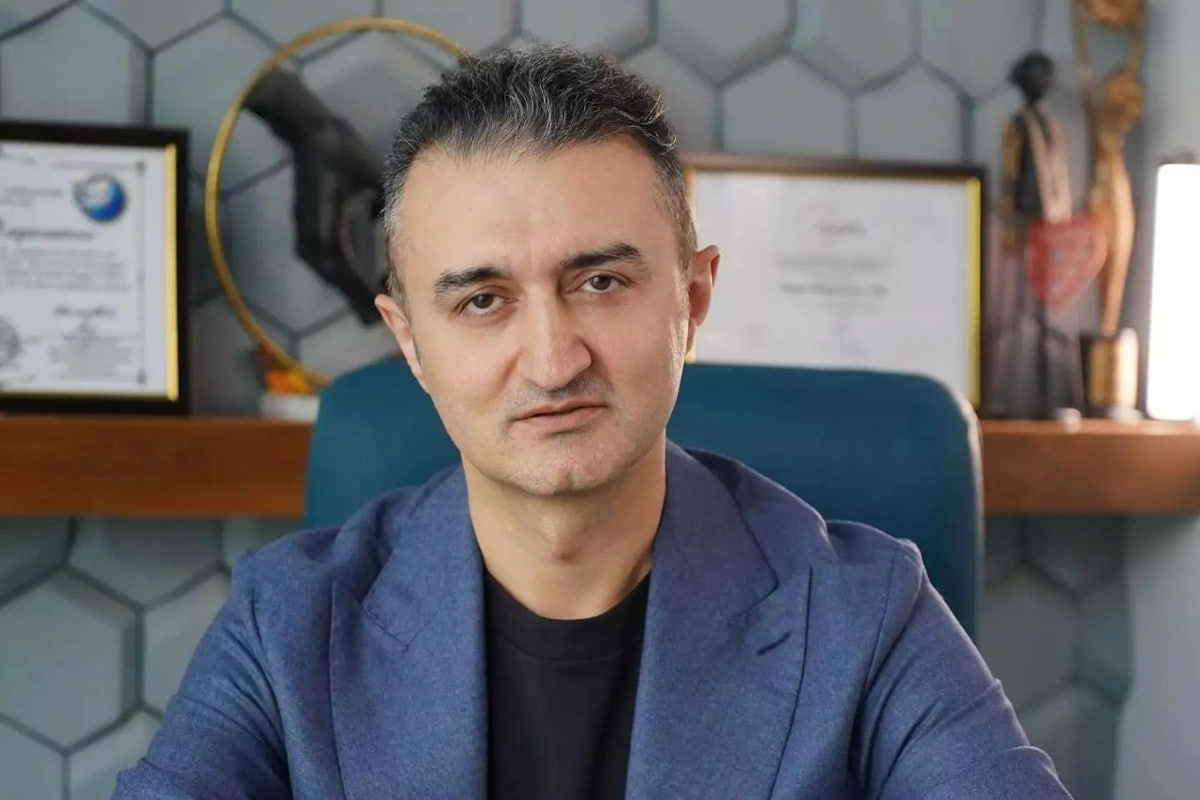 Fəaliyyətinə icazə verilməyən Dilqəm Məhərrəmov: “Gözümü açandan plastik cərraham”
