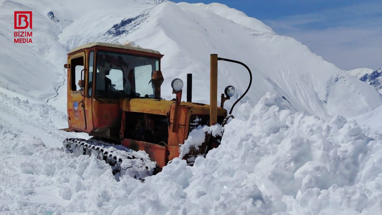 Quba-Xınalıq yolu qardan belə TƏMİZLƏNİR – FOTO/VİDEO