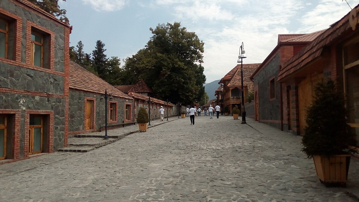 Qaxda Pasxa bayramı belə qeyd edilir - FOTO/VİDEO Qaxda Pasxa bayramı belə qeyd edilir - FOTO/VİDEO
