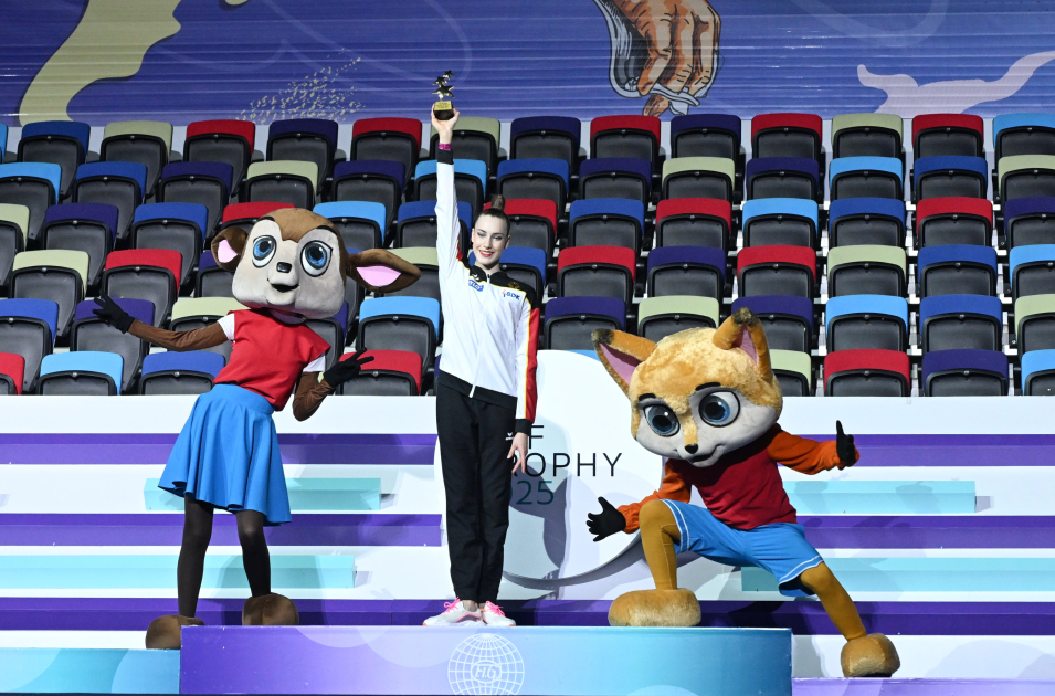 Bakıda bədii gimnastika üzrə Dünya Kubokuna yekun vuruldu - FOTO