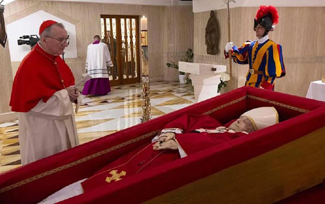 Papa ilə vida mərasimi keçirilir - VİDEO Papa ilə vida mərasimi keçirilir - VİDEO