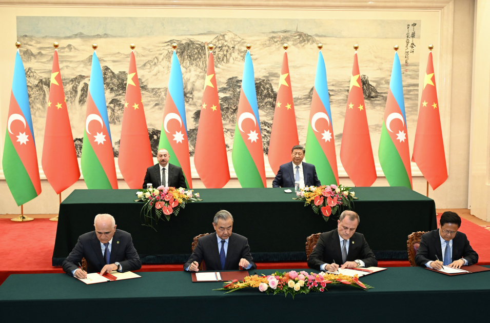 Azərbaycan vətəndaşları Çinə vizasız gedə BİLƏCƏKLƏR – SAZİŞ İMZALANDI Azərbaycan vətəndaşları Çinə vizasız gedə BİLƏCƏKLƏR – SAZİŞ İMZALANDI