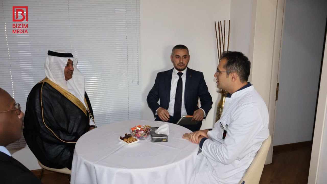 Səudiyyə Ərəbistanının Azərbaycandakı səfiri Qusar xəstəxanasında – FOTO Səudiyyə Ərəbistanının Azərbaycandakı səfiri Qusar xəstəxanasında – FOTO
