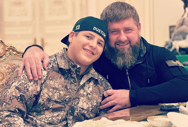 Kadırov 17 yaşlı oğluna yüksək VƏZİFƏ VERDİ - FOTO